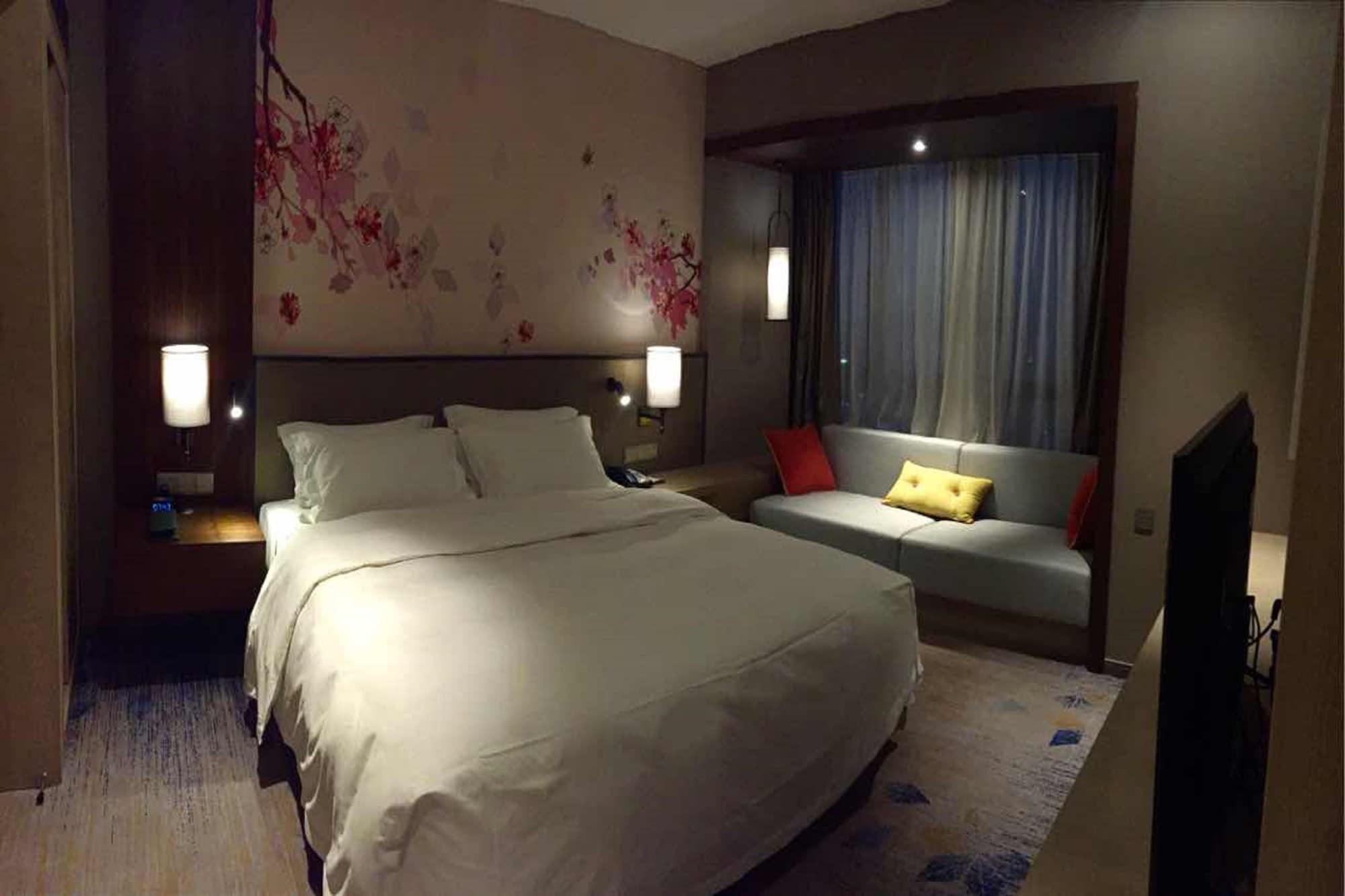 Hilton Garden Inn Zhongshan Guzhen Экстерьер фото