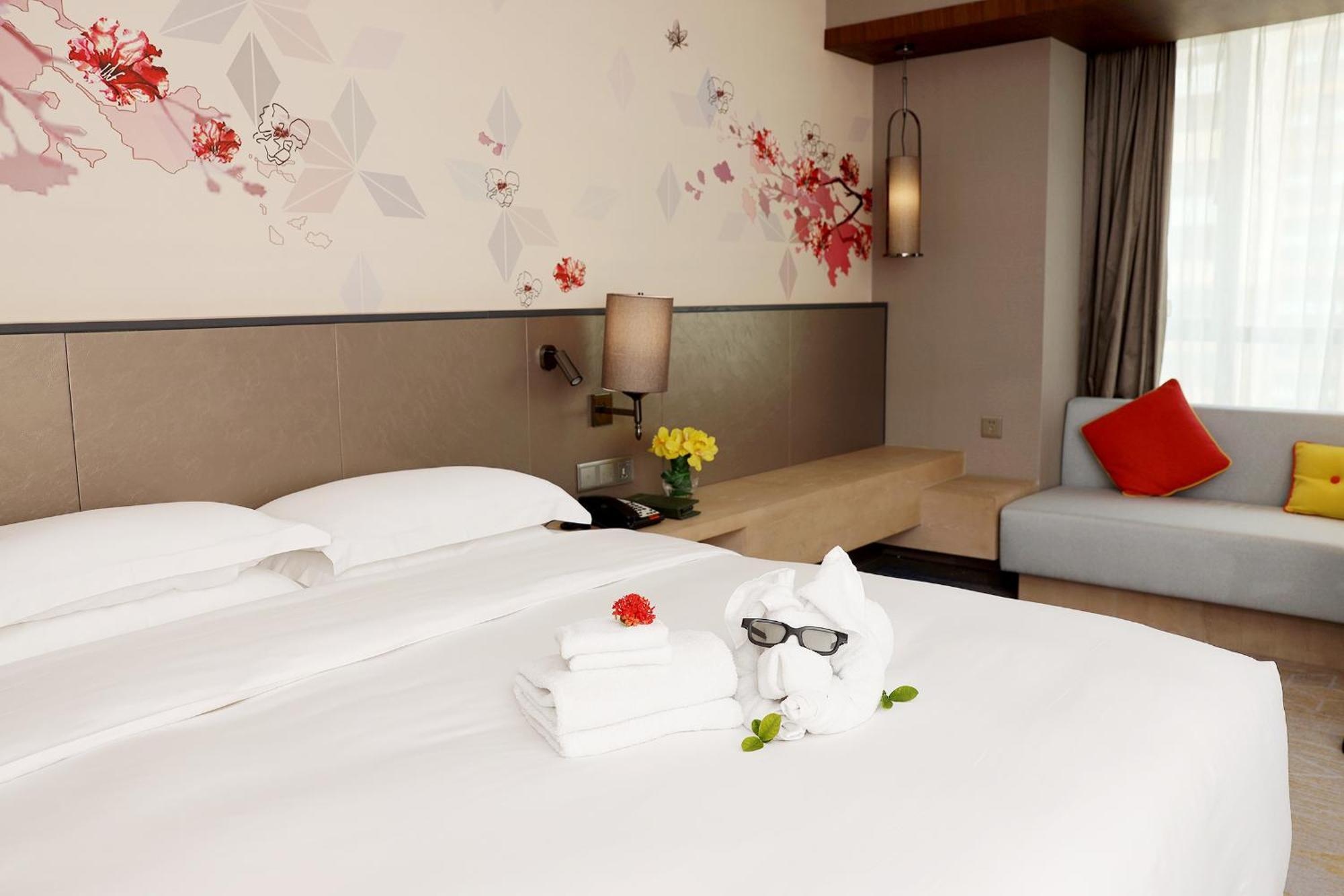 Hilton Garden Inn Zhongshan Guzhen Экстерьер фото