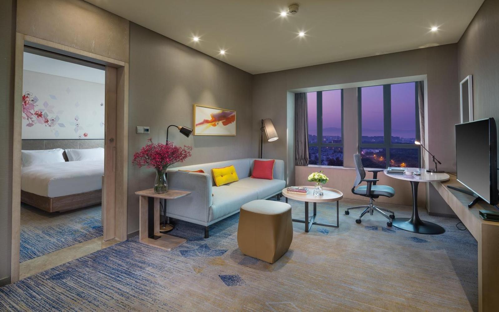 Hilton Garden Inn Zhongshan Guzhen Экстерьер фото
