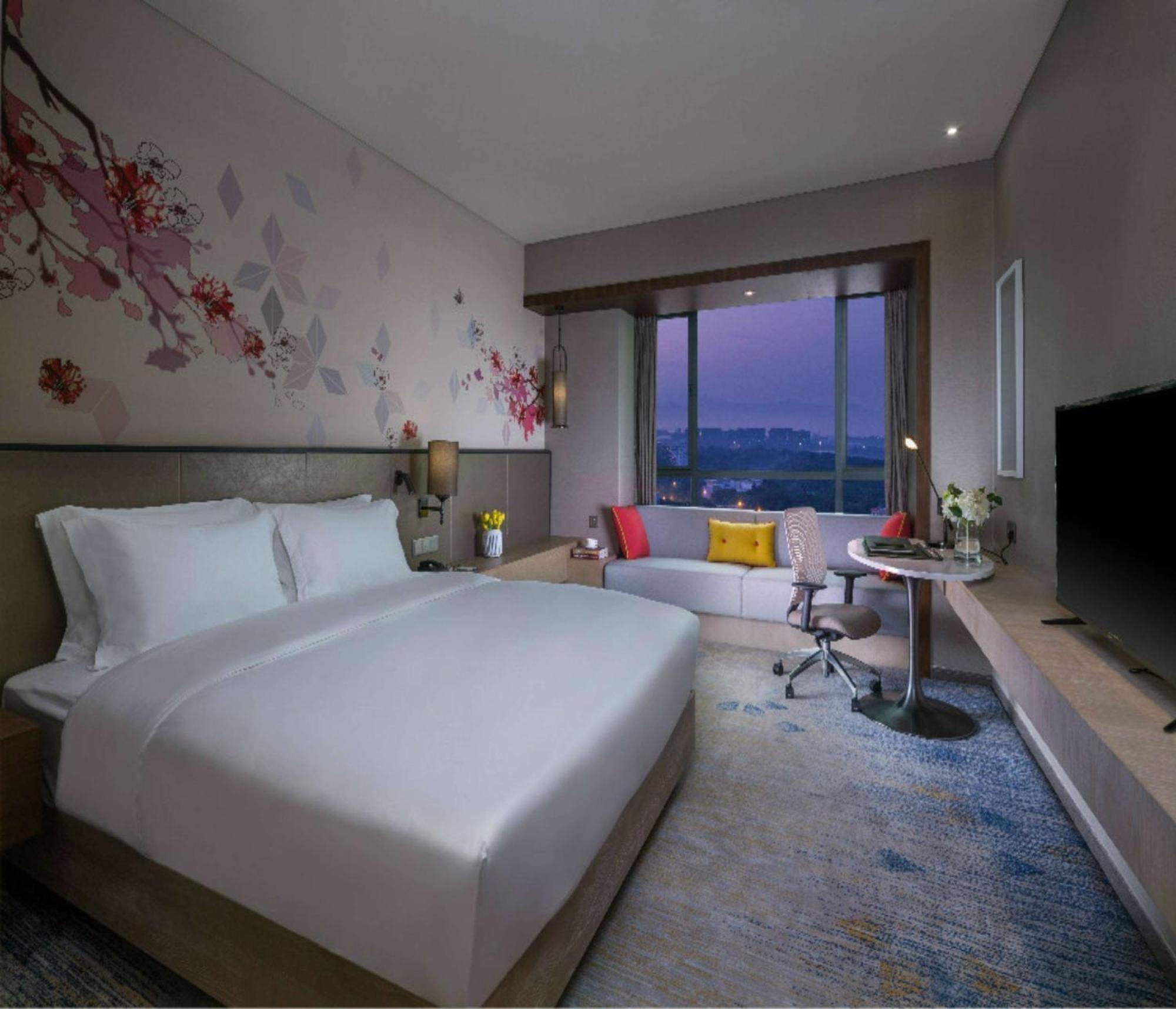 Hilton Garden Inn Zhongshan Guzhen Экстерьер фото