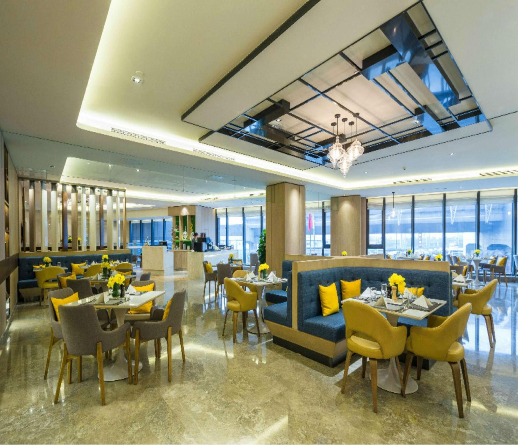 Hilton Garden Inn Zhongshan Guzhen Экстерьер фото