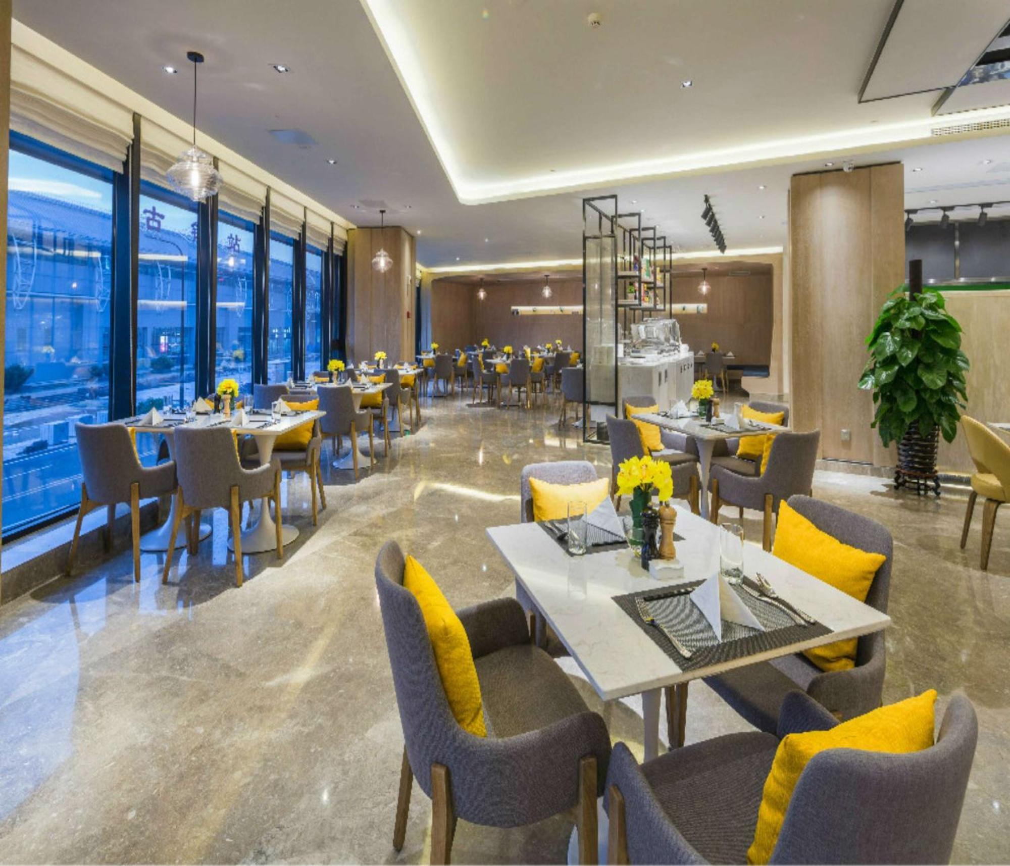 Hilton Garden Inn Zhongshan Guzhen Экстерьер фото